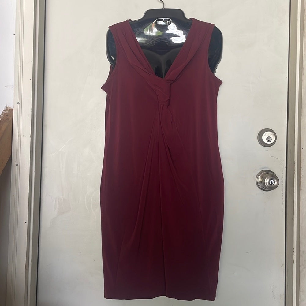 Simply Vera Dress Merlot size Small